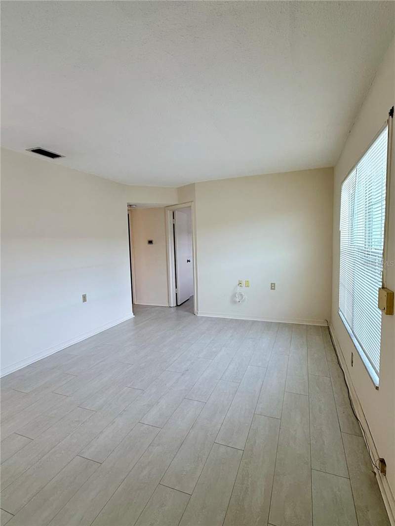 2 bedroom Villa at 7847 39th Terrace, Tyrone Villas No 4, St Petersburg — photo 4