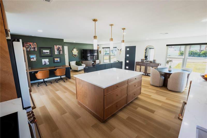 3 bedroom Single Family Residence at 705 Gulf Boulevard, Belleair Beach, Belleair Beach — photo 4
