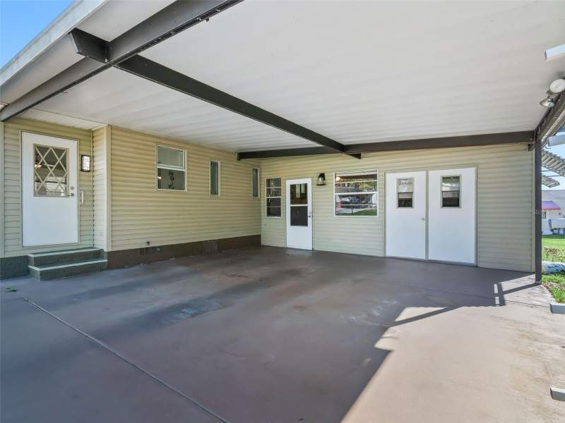 2 bedroom Manufactured Home at 1514 Hillcrest Drive, Lady Lake Orange Blossom Gardens Unit 10, Lady Lake — photo 3