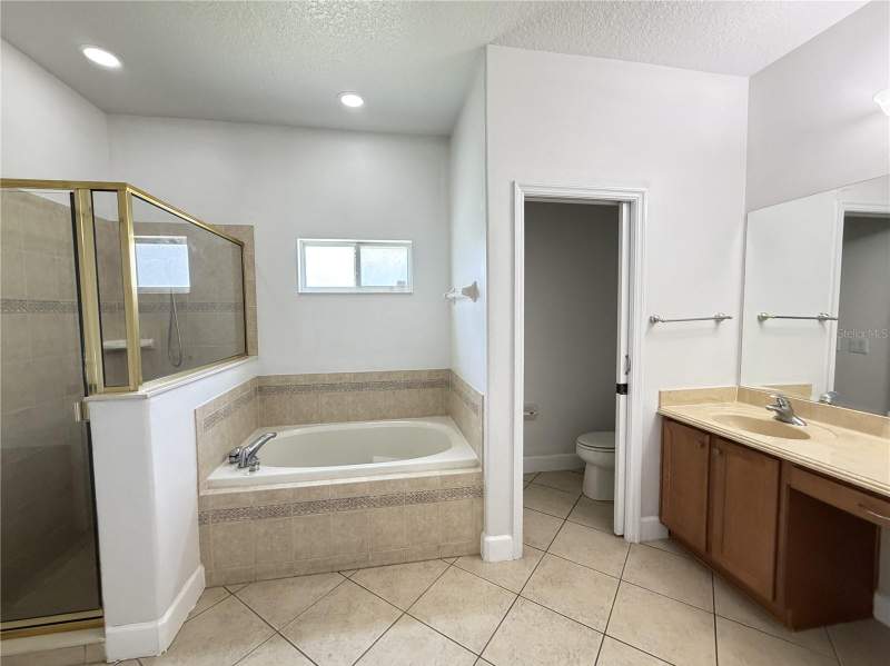 5 bedroom Single Family Residence at 6317 Rolden Court, Stoneybrook Hills 18, Mount Dora — photo 4