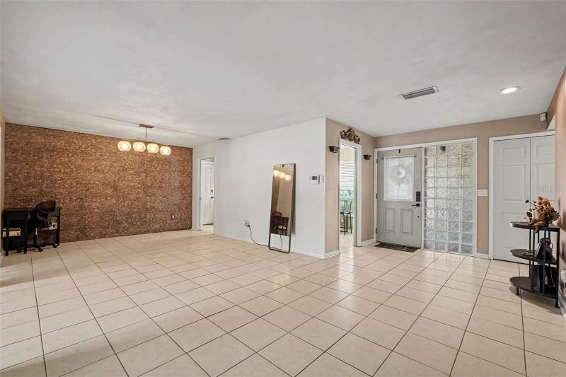 2 bedroom Single Family Residence at 5603 LOWN STREET, HOLDCROFT HEIGHTS, ST PETERSBURG — photo 5