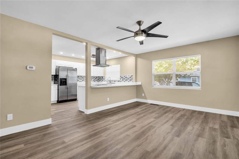 3 bedroom Single Family Residence at 1001 Jasmine Way, Rogers Sub, Clearwater — photo 5