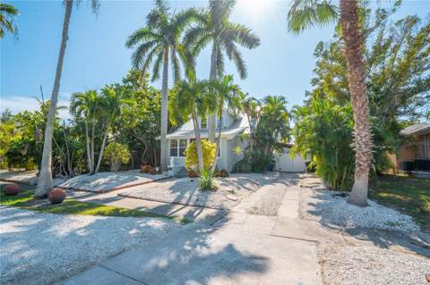 3310 E Maritana Drive, St Pete Beach FL - photo 6 of 62
