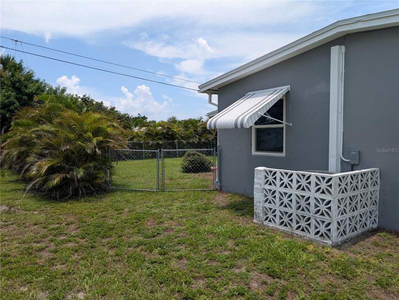 2 bedroom Single Family Residence at 22311 Midway Boulevard, Port Charlotte Sec 033, Port Charlotte — photo 5