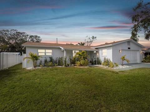 10264 Oakhurst Road, home for sale in Largo 33774