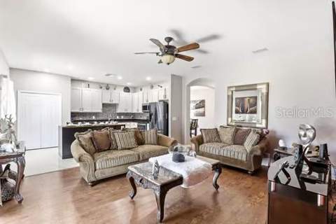 2825 Running Brook Circle, Kissimmee FL - photo 10 of 34