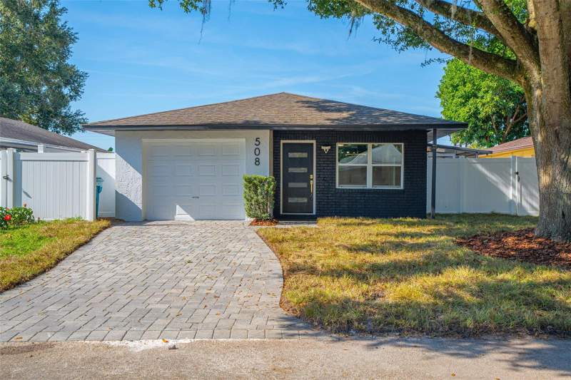 Hibiscus Woods Condo