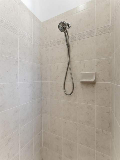 8045 Brien Green Way, Temple Terrace FL - photo 9 of 24