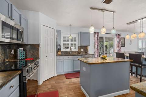 16017 Lanesboro Court, Clermont FL - photo 10 of 47