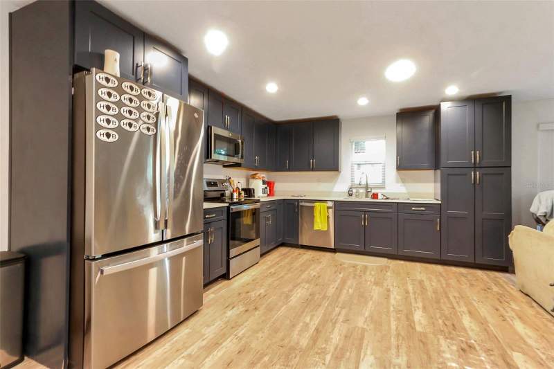 2 bedroom Single Family Residence at 923 OXFORD STREET, WILDMERE AMD, LONGWOOD — photo 3