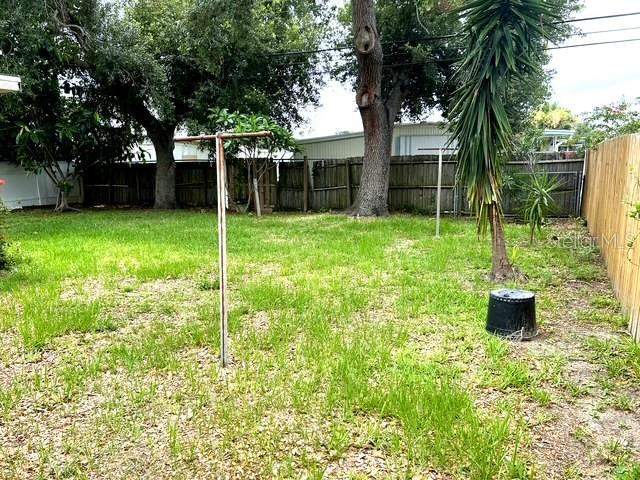 2 bedroom Single Family Residence at 10964 84th Avenue, Ronick Sub, Seminole — photo 5