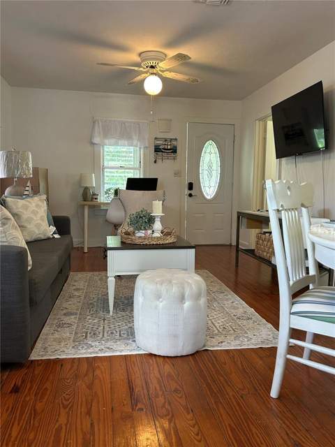 2907 Clinton Street, Gulfport FL - photo 9 of 22
