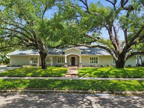 2807 W Fountain Boulevard, home for sale in Tampa 33609
