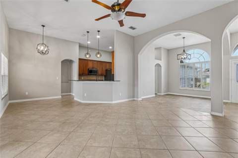 4612 Huron Bay Circle, Kissimmee FL - photo 12 of 49