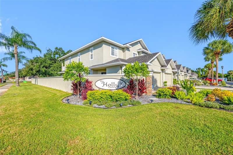 3 bedroom Townhouse at 9719 Taylor Rose Lane, Holly At Bardmoor, Seminole — photo 1
