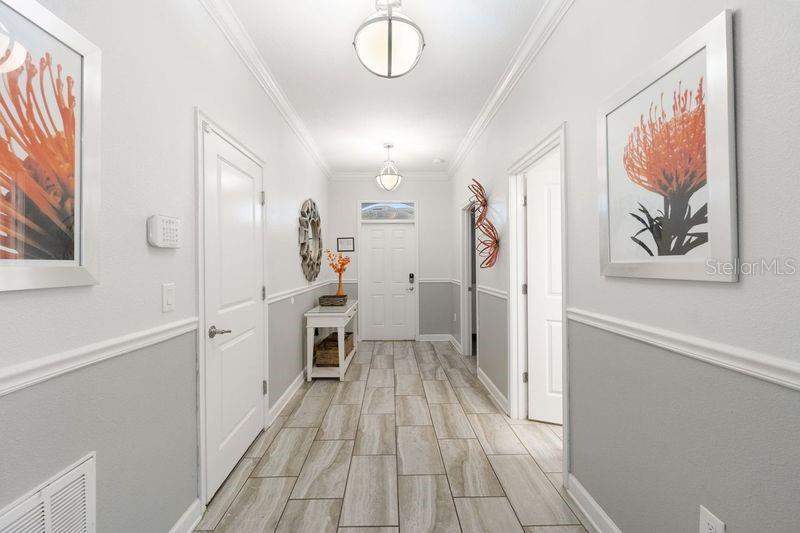 8 bedroom Single Family Residence at 9004 Hazard Street, Stoneybrook South, Davenport — photo 3