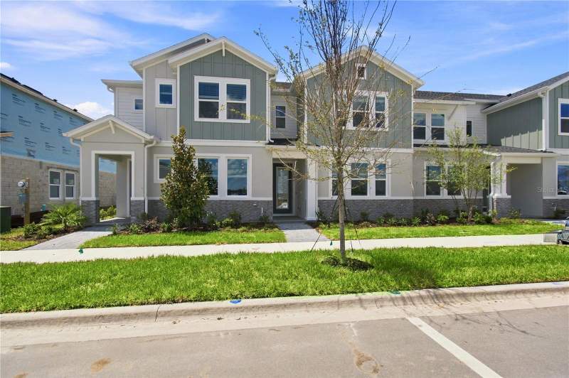 3 bedroom Townhouse at 5596 Coopers Hawk Court, Palmeras At Crosspraire, St Cloud — photo 2