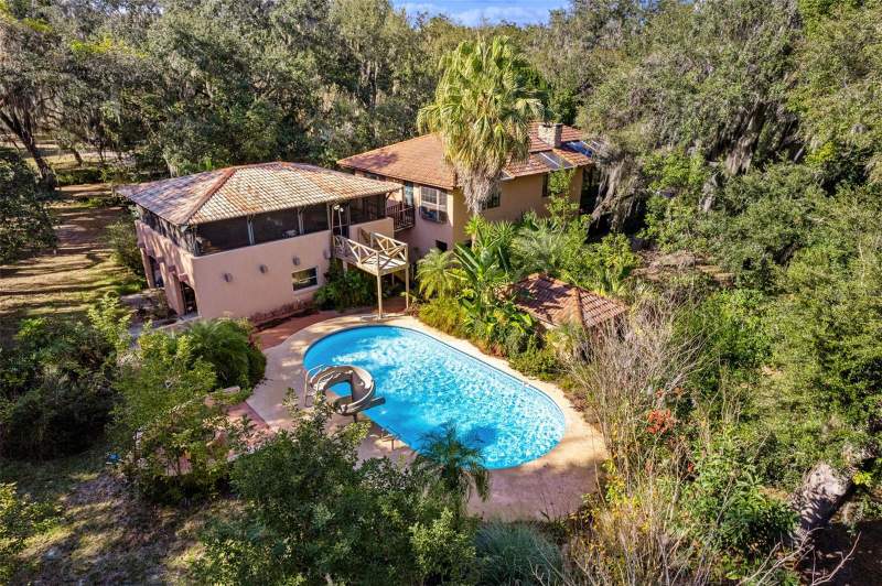 4 bedroom Single Family Residence at 27910 Debbie Road, 0001, Okahumpka — photo 3