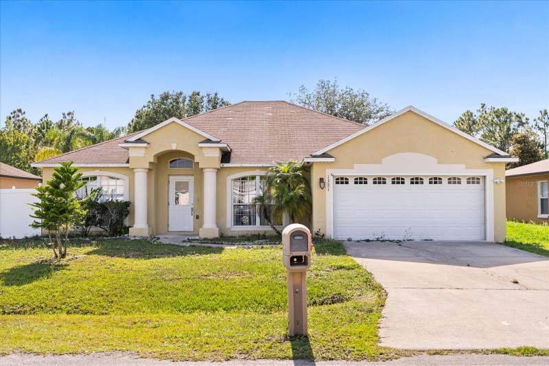 4 bedroom Single Family Residence at 1321 Dunbarton Court, Poinciana Village 2 Nbhd 1, Kissimmee — photo 2