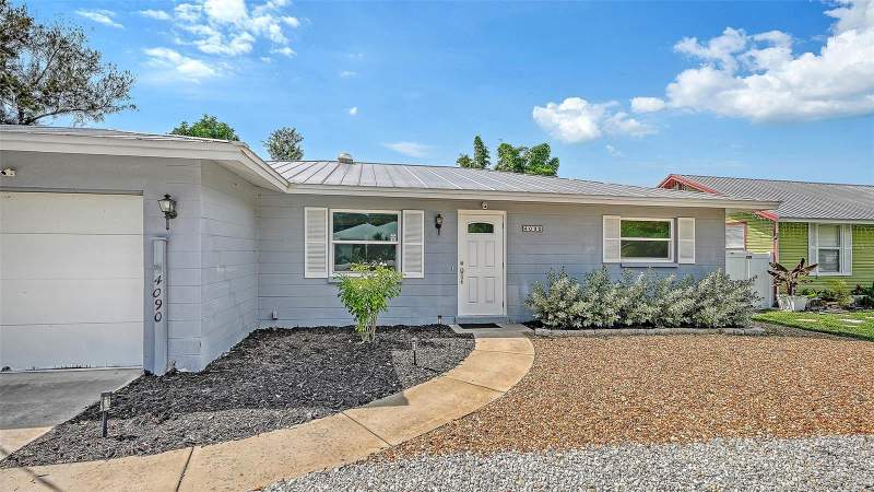 2 bedroom Single Family Residence at 4090 Groveland Avenue, Grove Park, Sarasota — photo 2