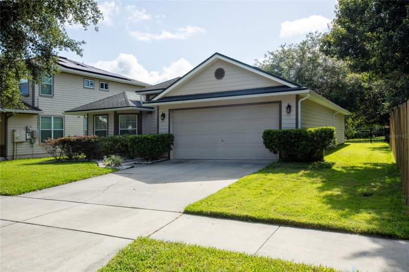 3 bedroom Single Family Residence at 8123 NW 51st Drive, Weschester Cluster Ph 1, Gainesville — photo 3