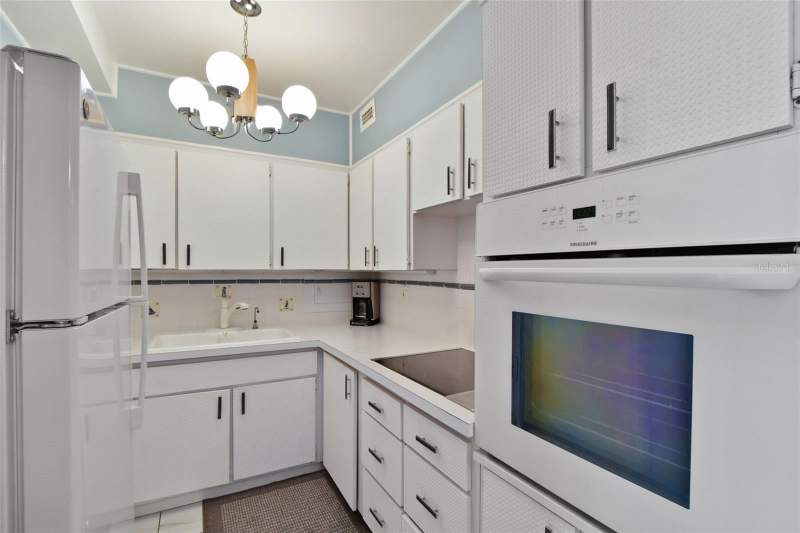 1 bedroom Condominium at 31 Island Way #505, Horizon House Co-Op, Clearwater Beach — photo 5