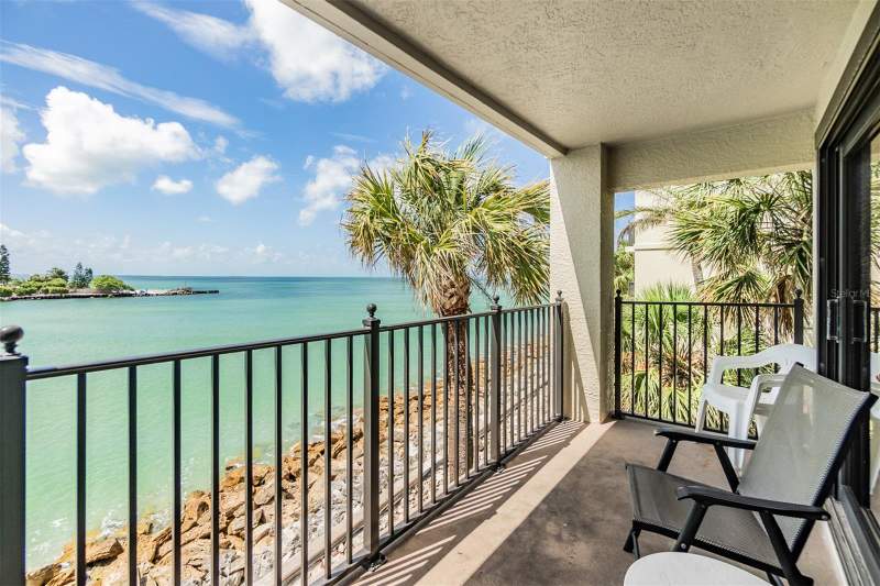 Lands End At Sunset Beach Condo