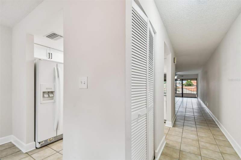 2 bedroom Condominium at 4800 Brittany Drive #102, Villas On Point Brittany Condo, St Petersburg — photo 4