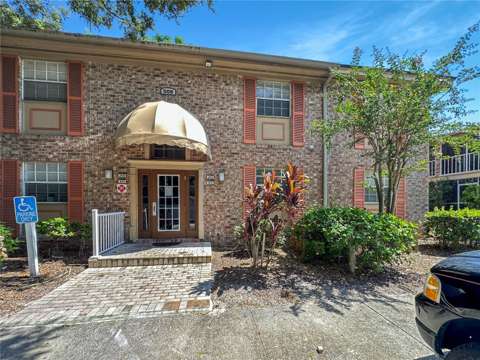 508 Banyon Tree Circle #200, starter home for sale in Maitland
