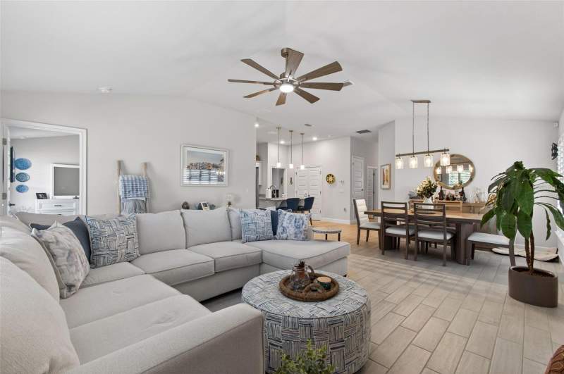4 bedroom Single Family Residence at 25013 SW 24th Place, Country Way South Ph 1 Pb 38 Pg 79, Newberry — photo 5