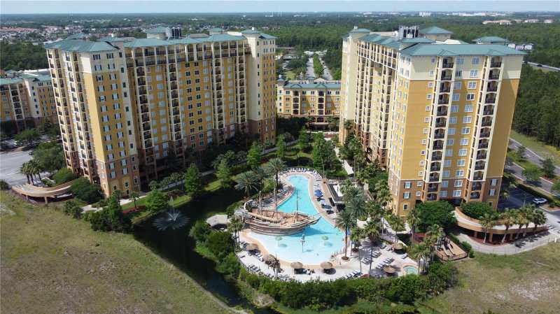 3 bedroom Condo - Hotel at 8101 Resort Village Drive #31101, Lake Buena Vista Residence Village 2, Orlando — photo 1