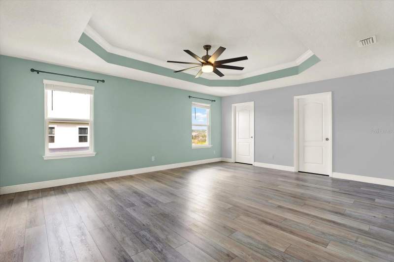 5 bedroom Single Family Residence at 11702 Lake Lucaya Drive, Lucaya Lake Club Ph 3, Riverview — photo 4