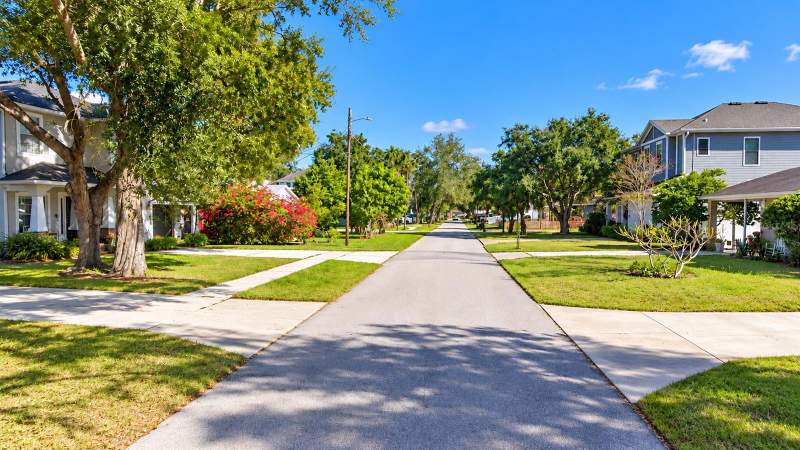 2 bedroom Single Family Residence at 3204 W Cherokee Avenue, Mac Dill Heights, Tampa — photo 2