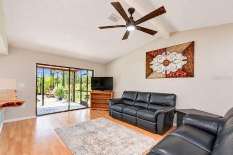 6916 Copperfield Drive, New Port Richey FL - photo 13 of 44