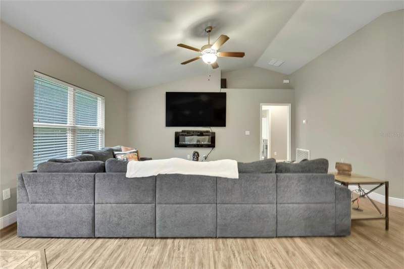 4 bedroom Single Family Residence at 12342 Quigley Avenue, Royal Highlands, Weeki Wachee — photo 4