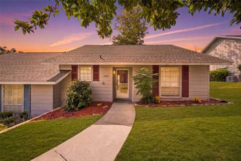 1026 Villa Lane #14, golf community for sale in Apopka