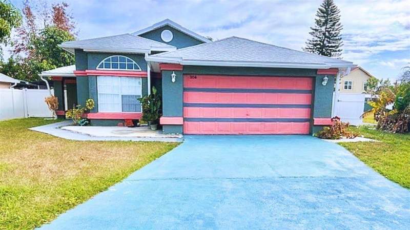208 CORAL REEF CIRCLE home for sale in Bvl Unt