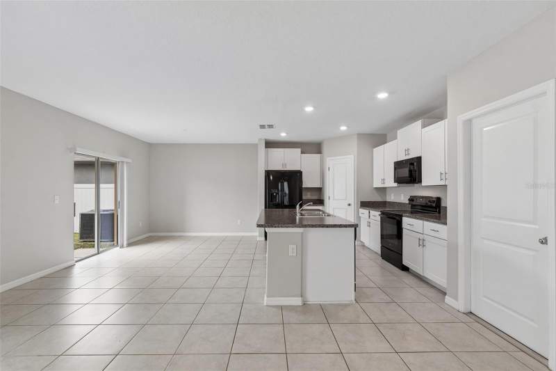 4 bedroom Single Family Residence at 3715 Daisy Bloom Place, Touchstone, Tampa — photo 5