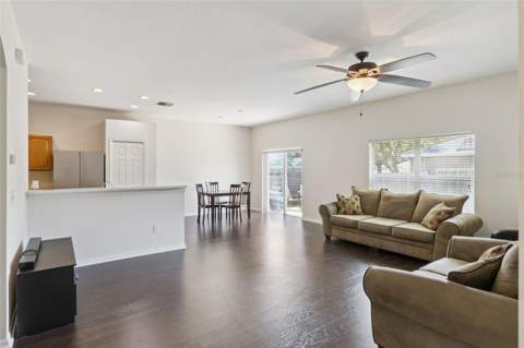 725 Star Pointe Drive, Seffner FL - photo 6 of 6
