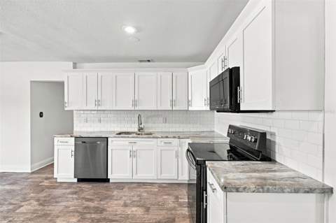 4107 W Wyoming Avenue, Tampa FL - photo 8 of 42