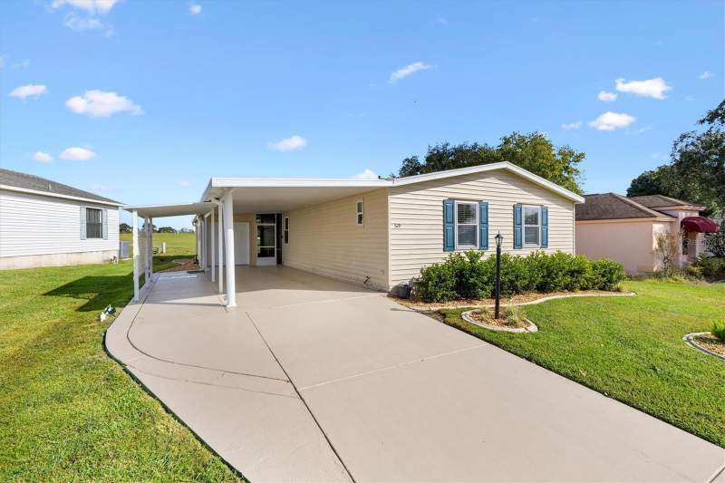 2 bedroom Manufactured Home at 529 Bonita Drive, The Villages, Lady Lake — photo 2