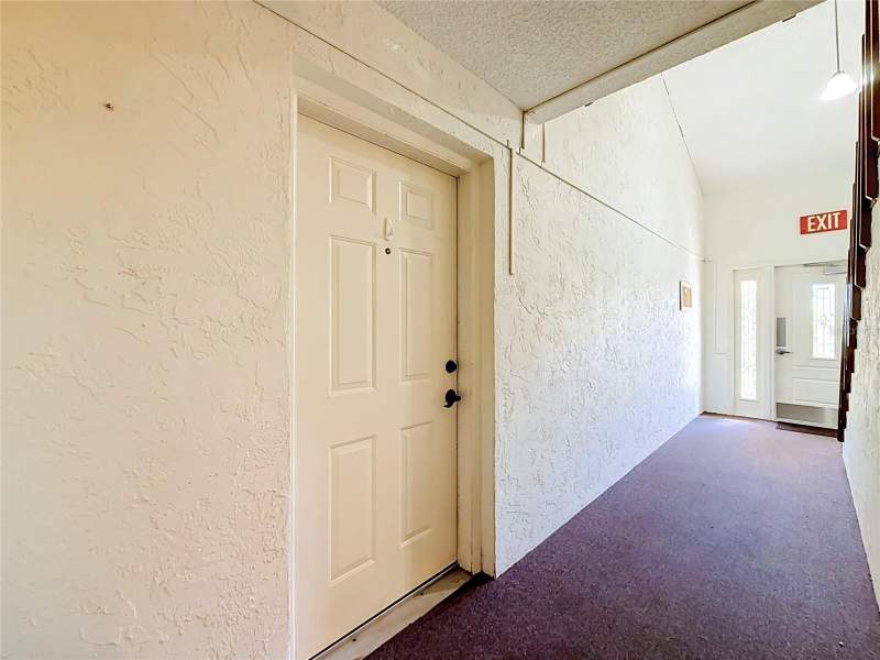 3 bedroom Condominium at 100 E Oak Terrace Drive #C1, Leesburg Coach Houses At Leesbug Condo, Leesburg — photo 4