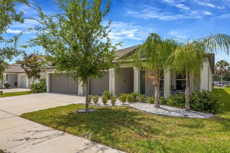 4 bedroom Single Family Residence at 138 Rain Berry Avenue, Osprey Reserve, Ruskin — photo 2