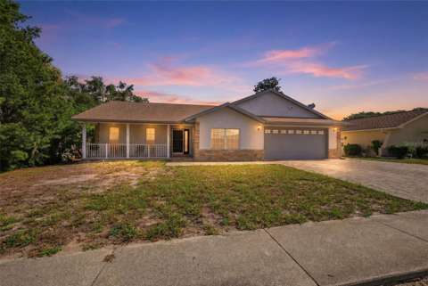 10110 Briar Circle, pool for sale in Hudson