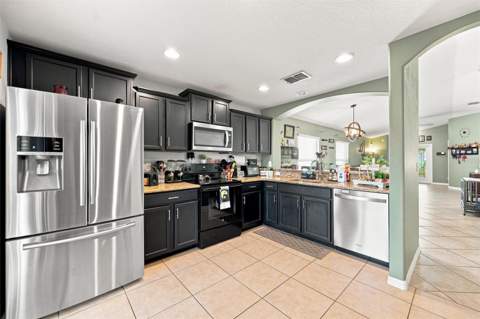 1111 Seminole Sky Drive, Ruskin FL - photo 14 of 54