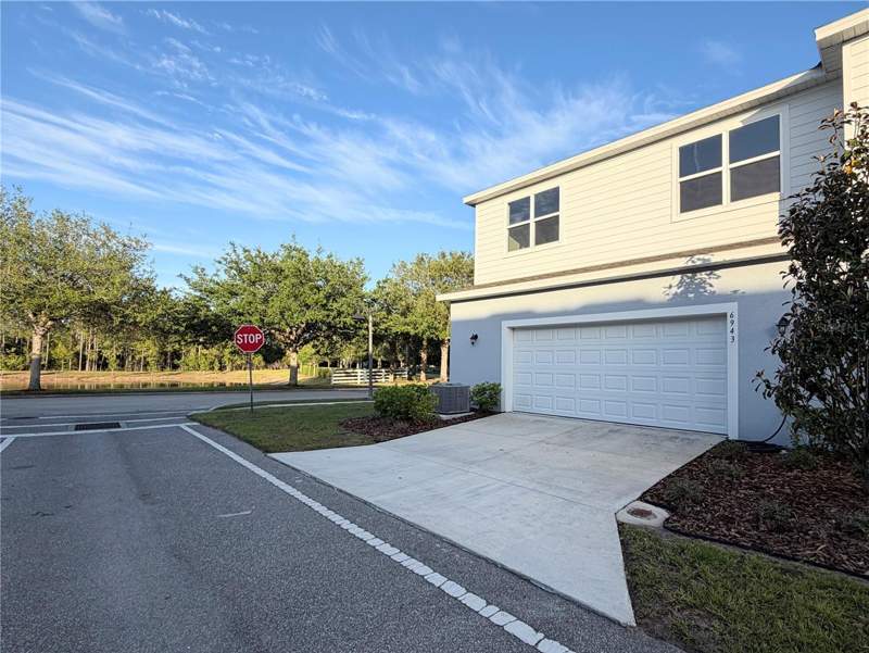 4 bedroom Townhouse at 6943 FIVE OAKS DRIVE, HARMONY NBHD H-1, HARMONY — photo 5
