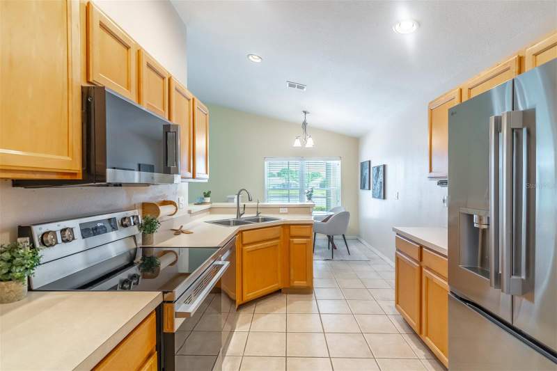 3 bedroom Single Family Residence at 2696 Bellewater Place, Cedar Glen Of Aloma Woods, Oviedo — photo 4
