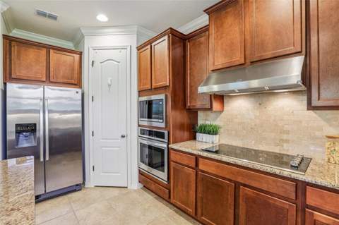 10151 Yonaomi Circle, Clermont FL - photo 18 of 64