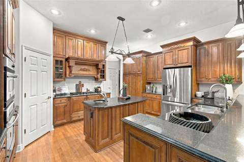816 Citrus Wood Lane, Valrico FL - photo 17 of 94