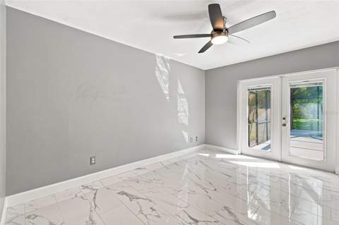 7233 Woodbrook Drive, Tampa FL - photo 23 of 57